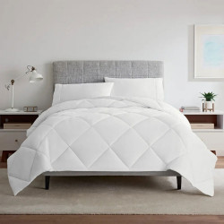 Couette Lavable à 95° 220x240 sur un lit